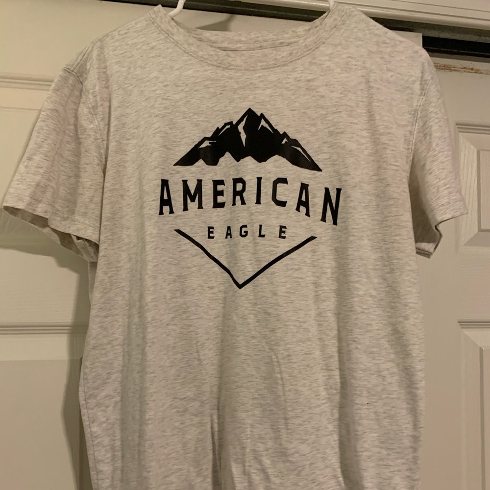 American Eagle white logo t shirt